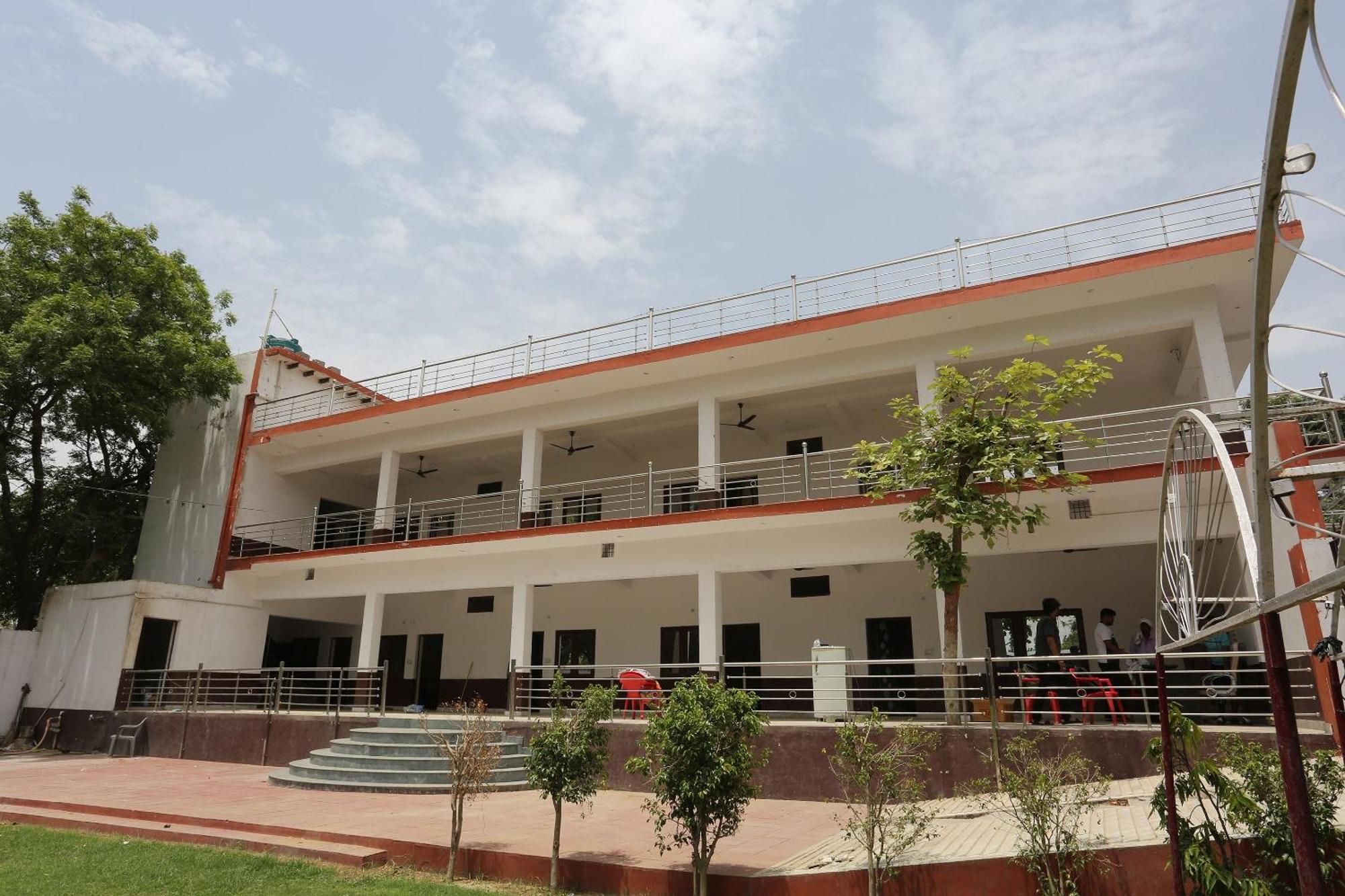 斯波特昂43494天使花园酒店 Alīgarh 外观 照片